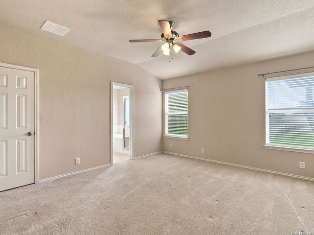 550 Briggs Dr, New Braunfels, TX 78130