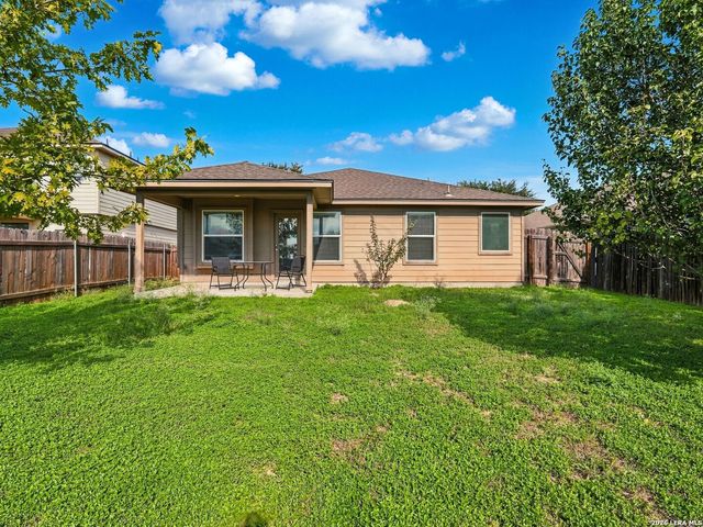 550 Briggs Dr, New Braunfels, TX 78130