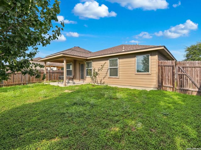 550 Briggs Dr, New Braunfels, TX 78130