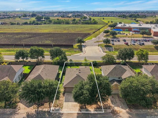 550 Briggs Dr, New Braunfels, TX 78130