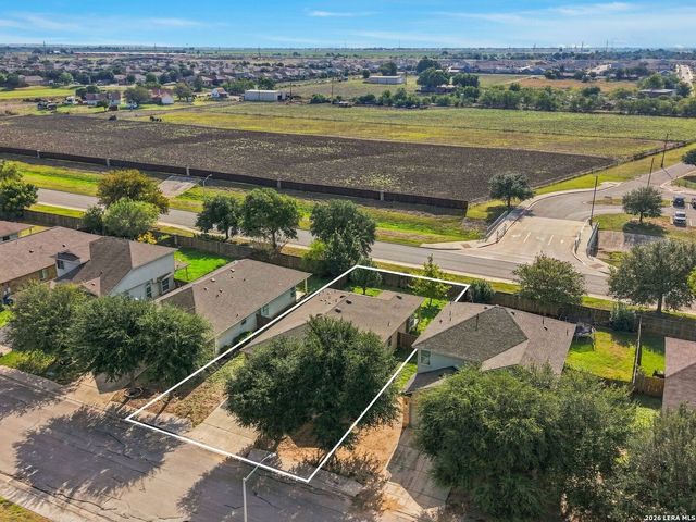 550 Briggs Dr, New Braunfels, TX 78130