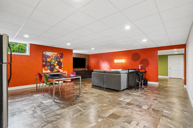 9044 Beaver Meadows Lane, Cedar Falls, IA 50613