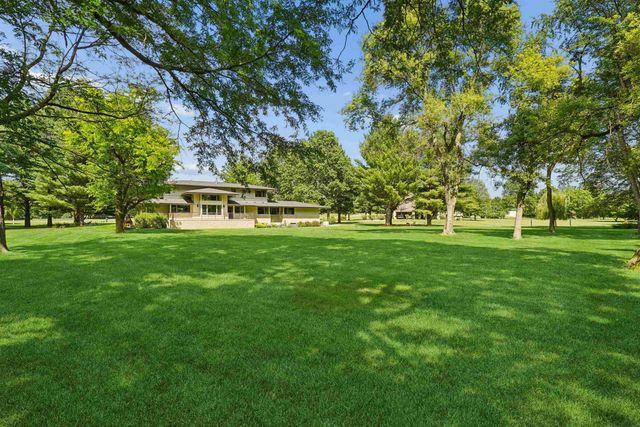 9044 Beaver Meadows Lane, Cedar Falls, IA 50613