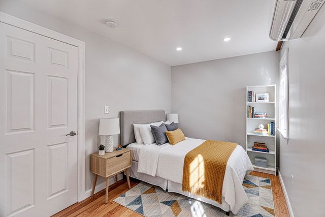 32 Northey 32, Salem, MA 01970