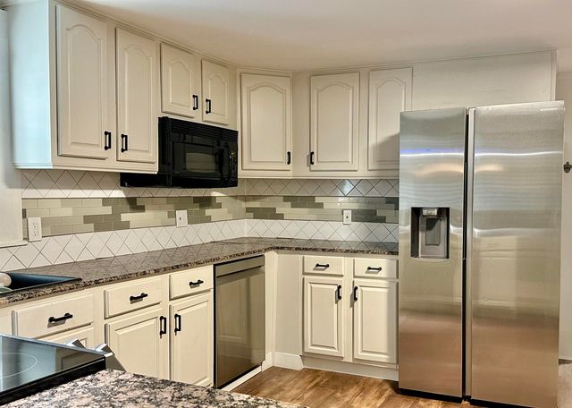 130 Village Road, Langdon, NH 03602