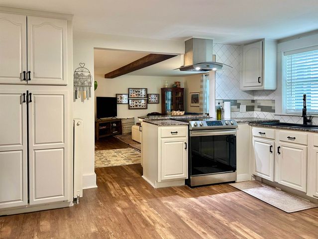 130 Village Road, Langdon, NH 03602