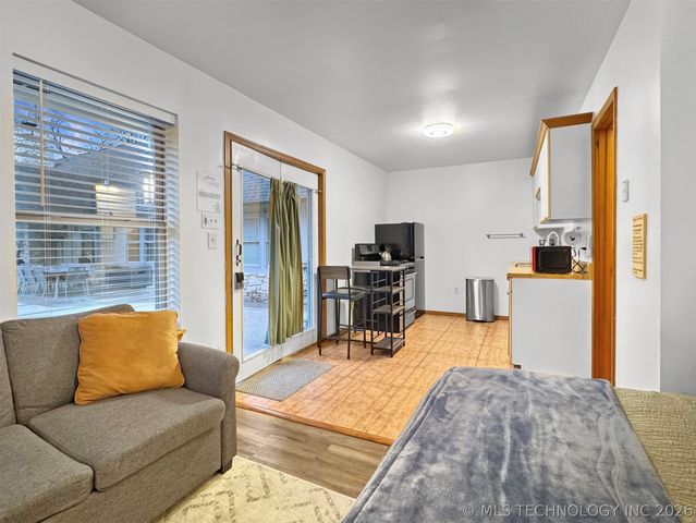 10727 S 66th East Avenue, Tulsa, OK 74133