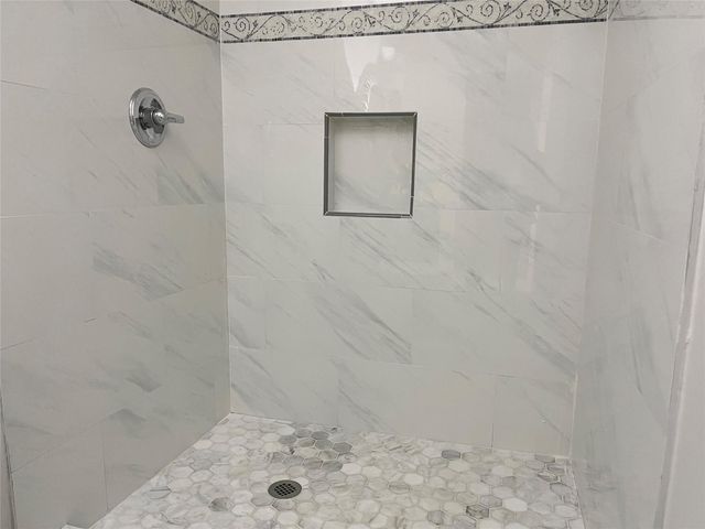 927 Greatwood Drive, Houston, TX 77013