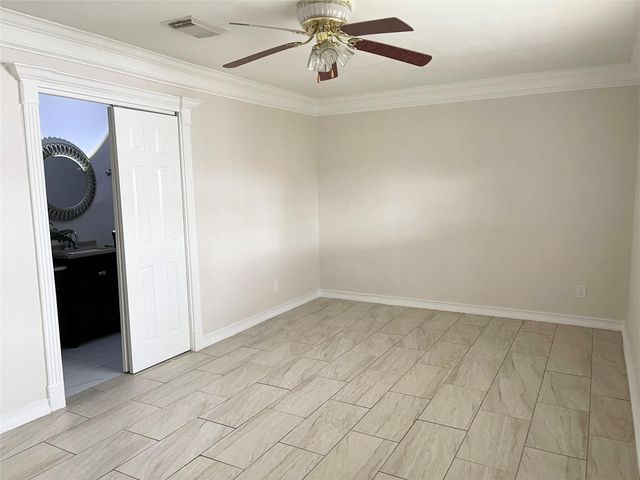 927 Greatwood Drive, Houston, TX 77013