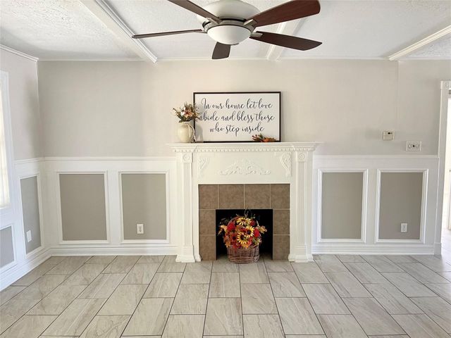 927 Greatwood Drive, Houston, TX 77013