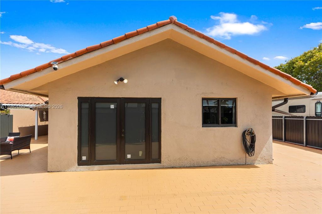 Image 24 of property listing at 800 NW 133rd Ave, Miami, FL 33182