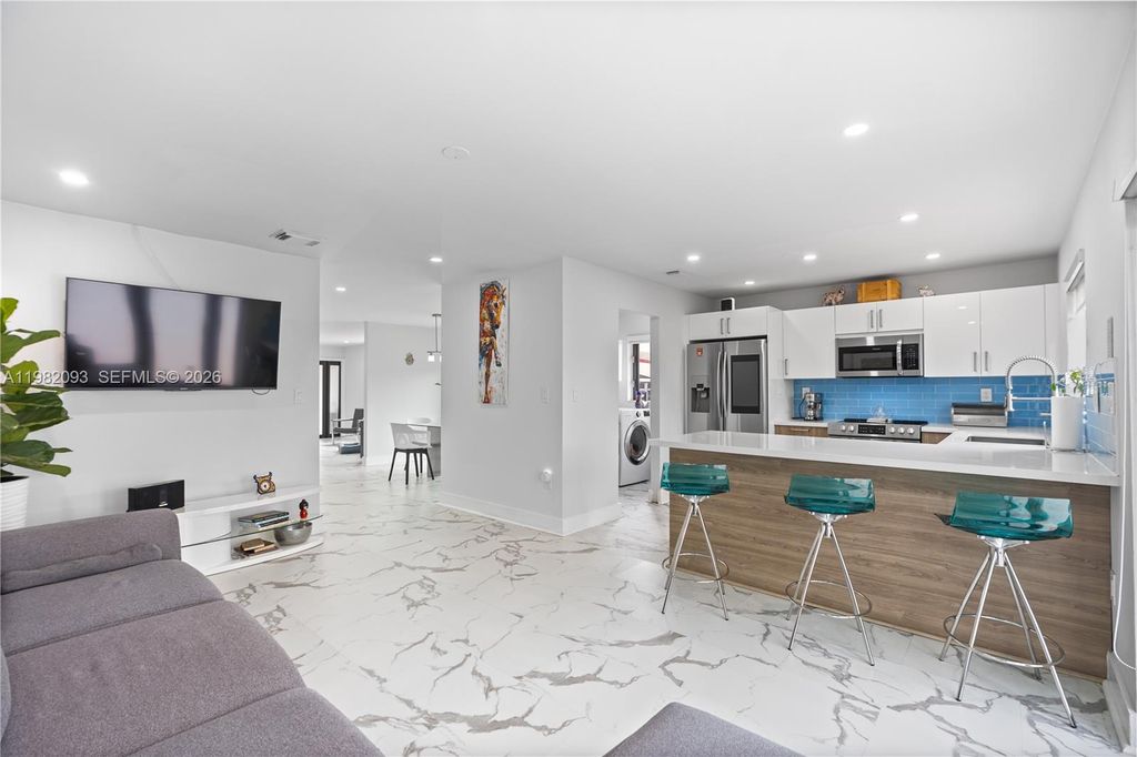 Image 45 of property listing at 800 NW 133rd Ave, Miami, FL 33182