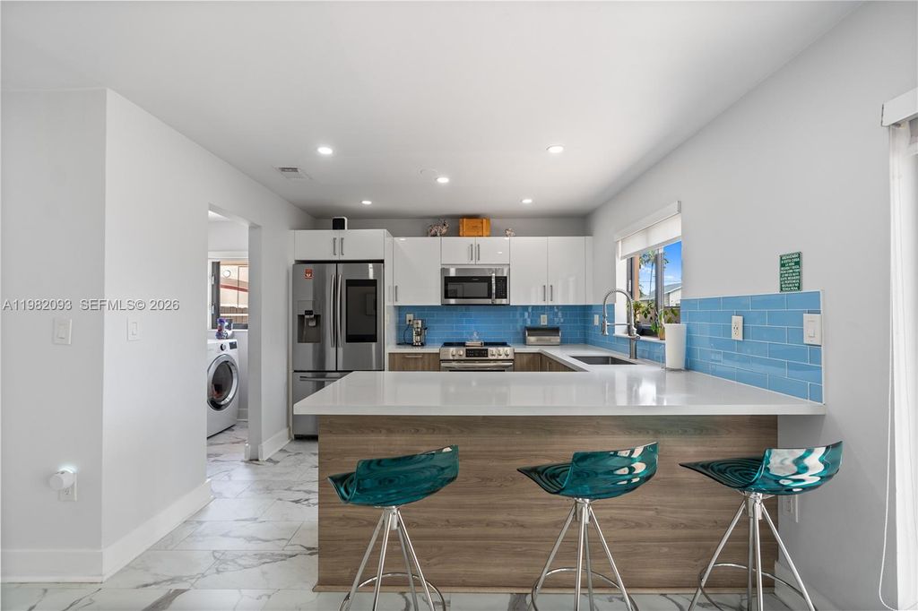 Image 46 of property listing at 800 NW 133rd Ave, Miami, FL 33182