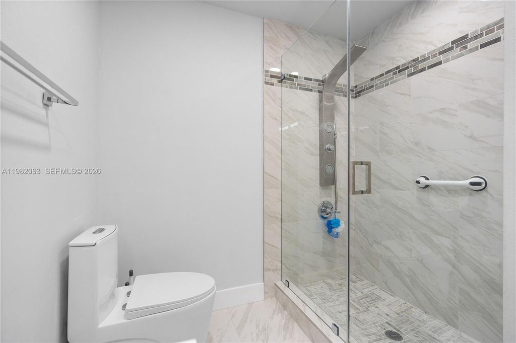 Image 58 of property listing at 800 NW 133rd Ave, Miami, FL 33182