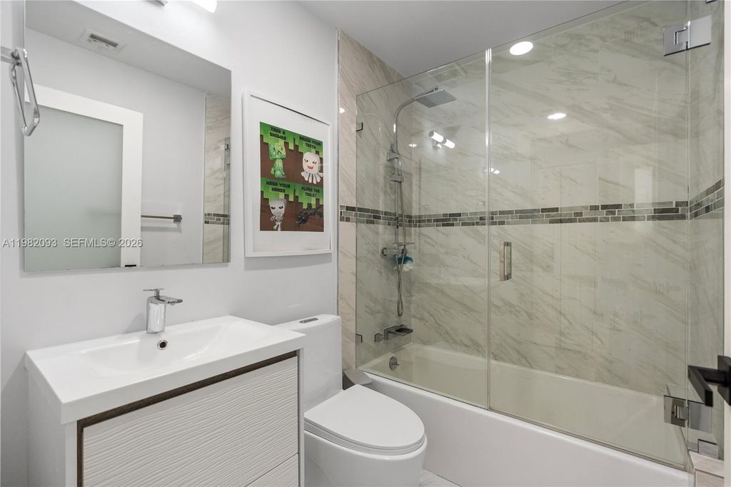 Image 59 of property listing at 800 NW 133rd Ave, Miami, FL 33182