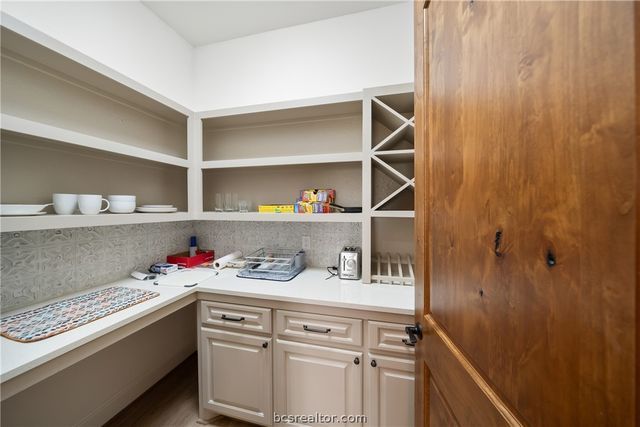 30163 High Spirit Ranch Road, Hempstead, TX 77445