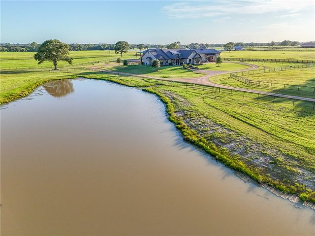 30163 High Spirit Ranch Road, Hempstead, TX 77445