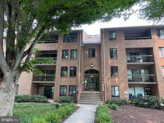 5817 EDSON LN #T2, Rockville, MD 20852
