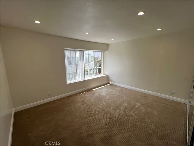 18511 Mayall Street A, Northridge, CA 91324