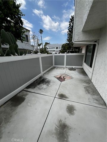 18511 Mayall Street A, Northridge, CA 91324