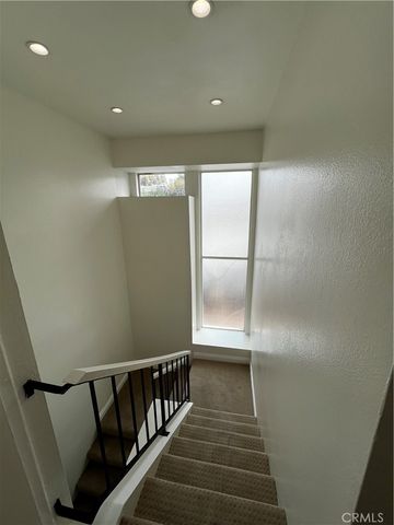18511 Mayall Street A, Northridge, CA 91324