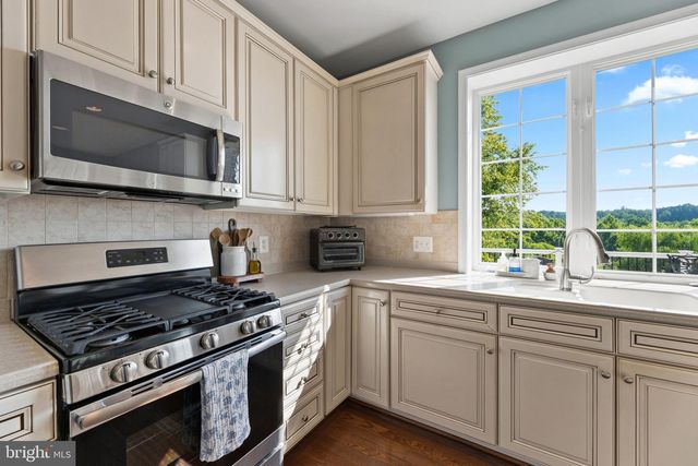 7636 MOVERN LN, Warrenton, VA 20187