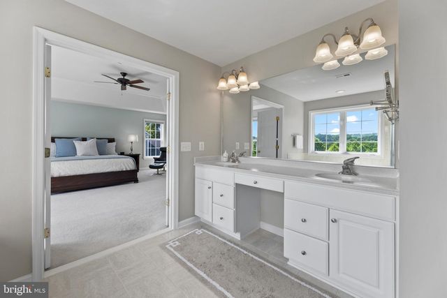 7636 MOVERN LN, Warrenton, VA 20187