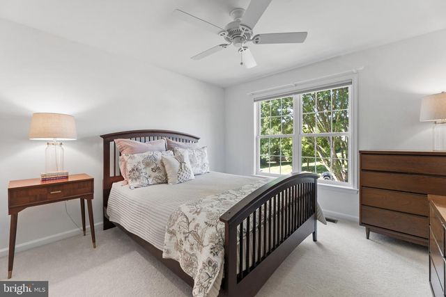 7636 MOVERN LN, Warrenton, VA 20187