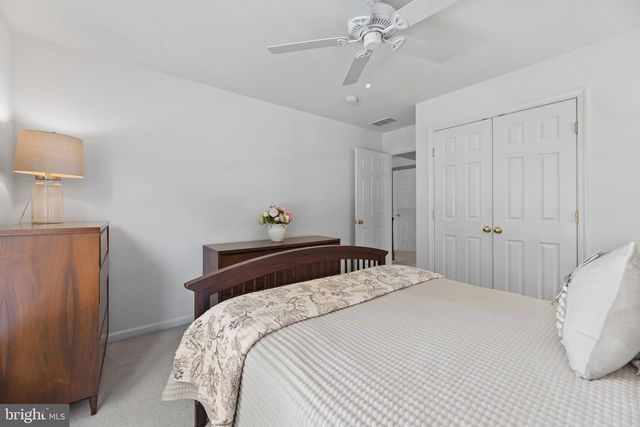 7636 MOVERN LN, Warrenton, VA 20187
