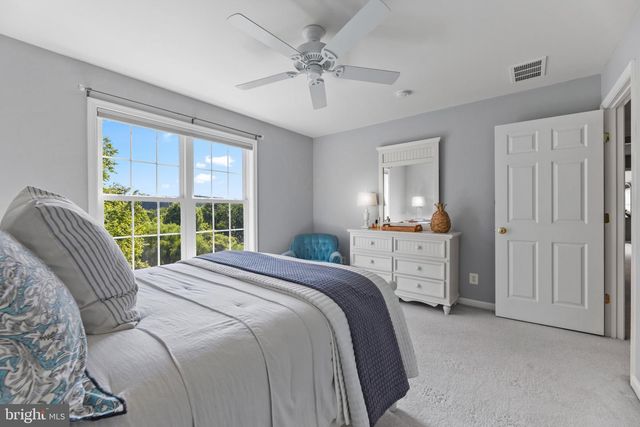 7636 MOVERN LN, Warrenton, VA 20187