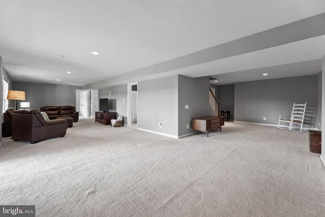 7636 MOVERN LN, Warrenton, VA 20187