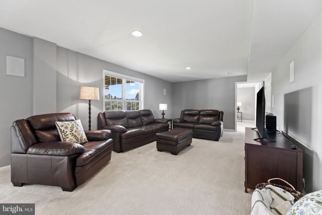 7636 MOVERN LN, Warrenton, VA 20187