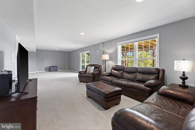7636 MOVERN LN, Warrenton, VA 20187