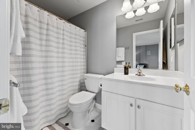 7636 MOVERN LN, Warrenton, VA 20187