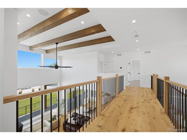 1270 E 57th St, Loveland, CO 80538
