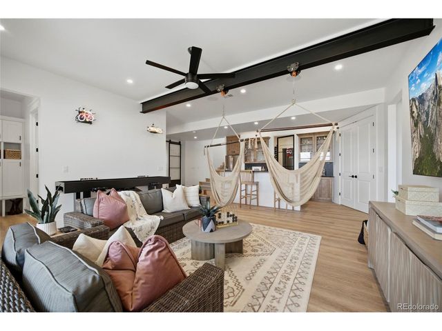 1270 E 57th St, Loveland, CO 80538