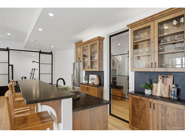 1270 E 57th St, Loveland, CO 80538