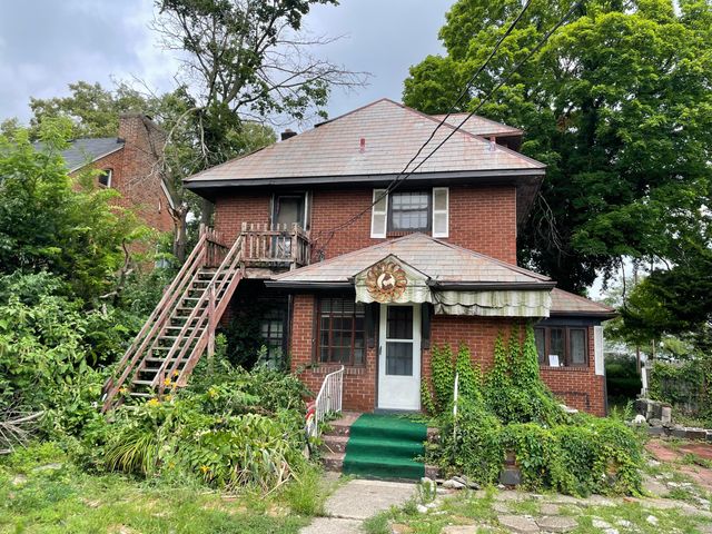 2905 W Broad Street, Columbus, OH 43204