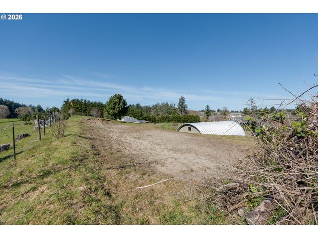 91620 SCHAFFER Dr, Warrenton, OR 97146