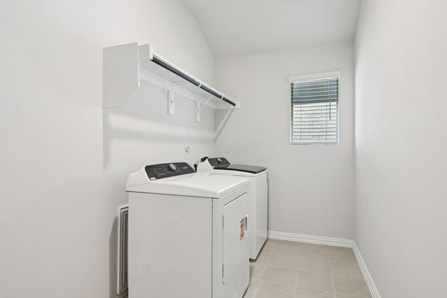 2115 Longchamp Lane, Seagoville, TX 75159