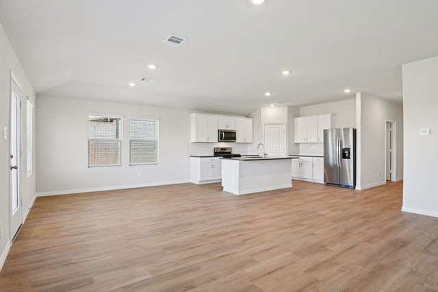 2115 Longchamp Lane, Seagoville, TX 75159