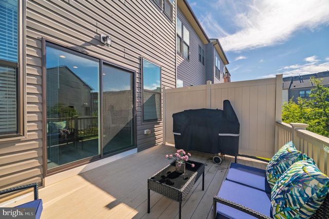 10317 VISTA MEADOW WAY, Lanham, MD 20706