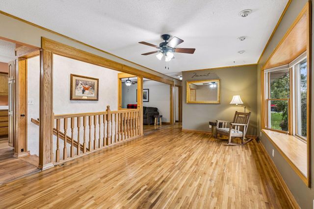 2501 80th Avenue N, Brooklyn Park, MN 55444