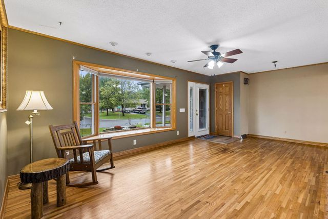 2501 80th Avenue N, Brooklyn Park, MN 55444