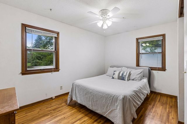 2501 80th Avenue N, Brooklyn Park, MN 55444