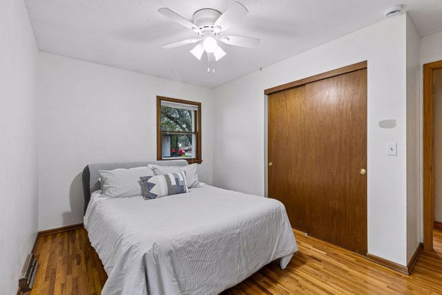 2501 80th Avenue N, Brooklyn Park, MN 55444