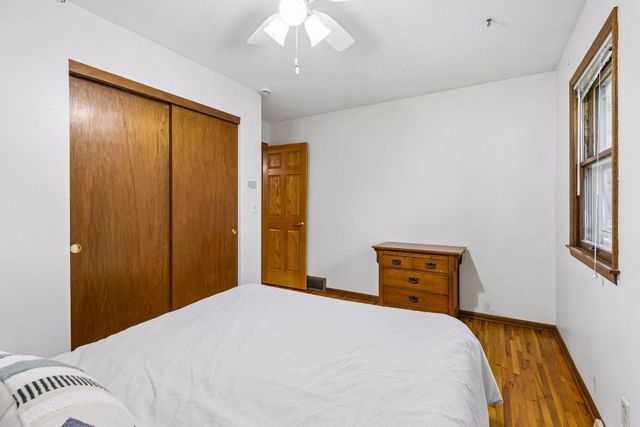 2501 80th Avenue N, Brooklyn Park, MN 55444
