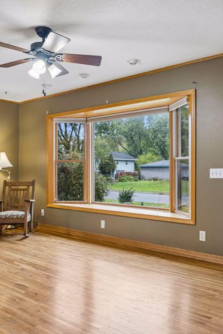 2501 80th Avenue N, Brooklyn Park, MN 55444