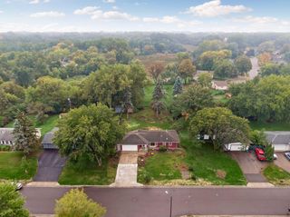 2501 80th Avenue N, Brooklyn Park, MN 55444