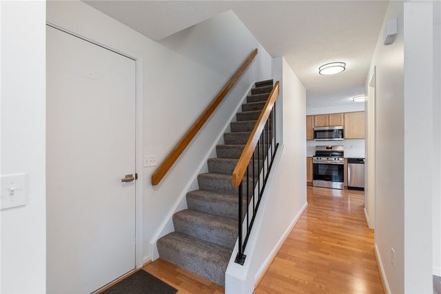 651 Neros Run, Webster, NY 14580